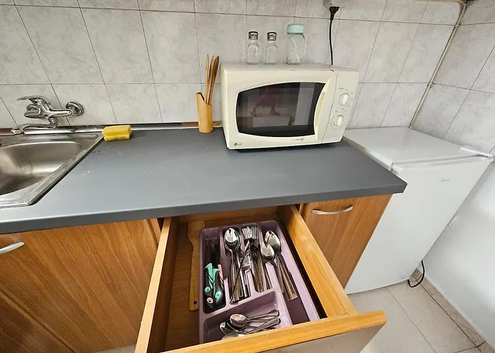 Blloku Check-in 24 טיראנה